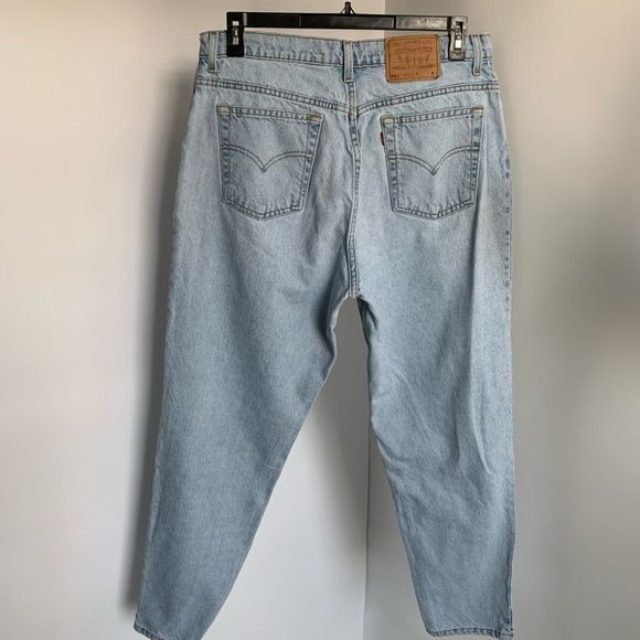 Levi's Denim - LEVI’s 551 blue jeans relaxed fit tampered leg sz 18 or 33 waist  womens